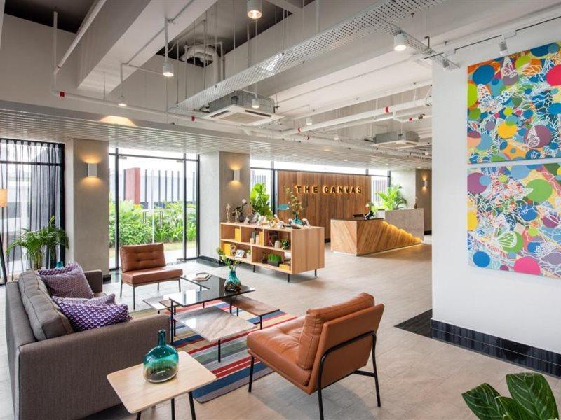 The Canvas Hotel Кланг Экстерьер фото